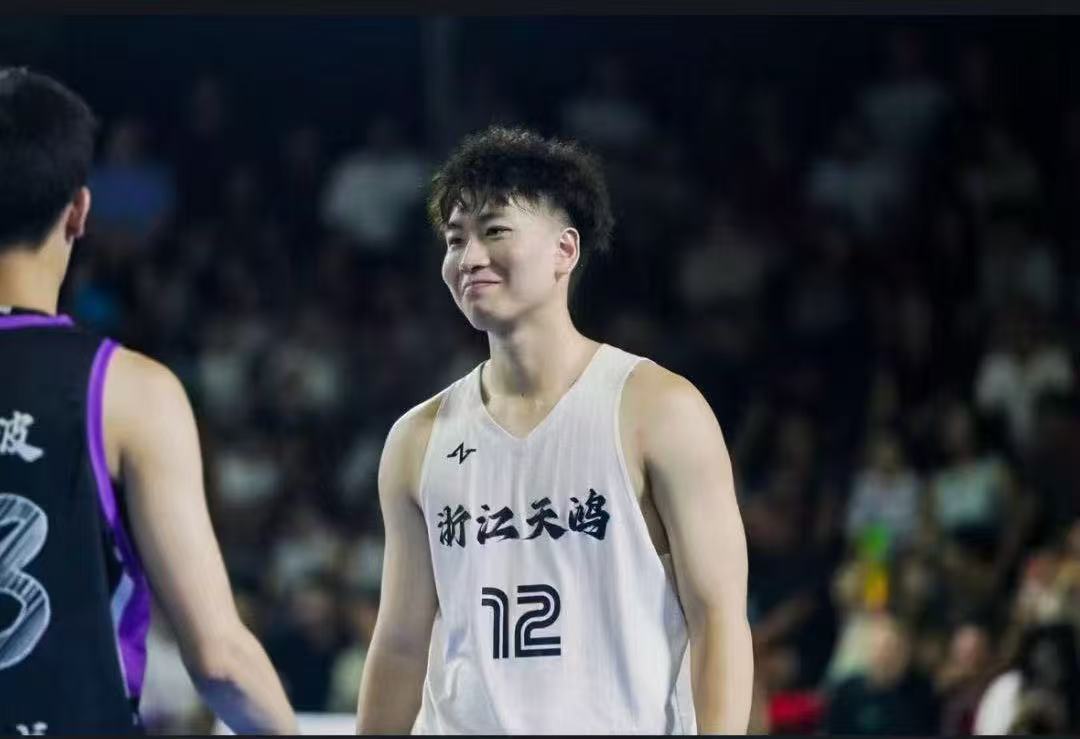 球员故事丨徐梓凯:三分远投 场场精彩