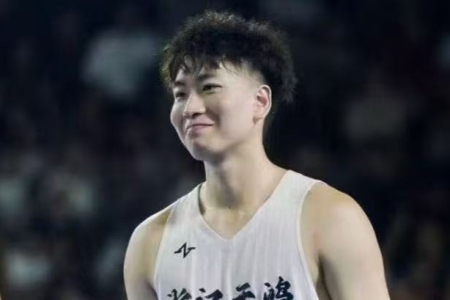 球员故事丨徐梓凯:三分远投 场场精彩